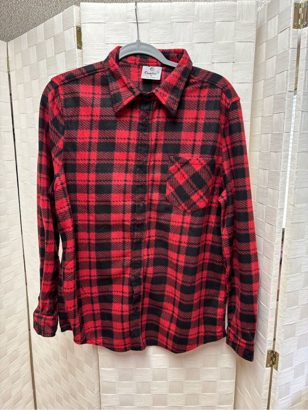 Centro Red and Black Plaid Button-Down Fleece Shirt Medium